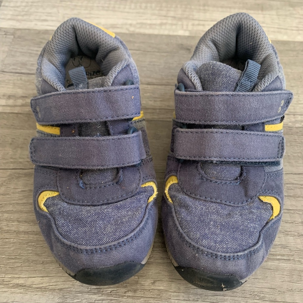 Boys Velcro strap sneakers